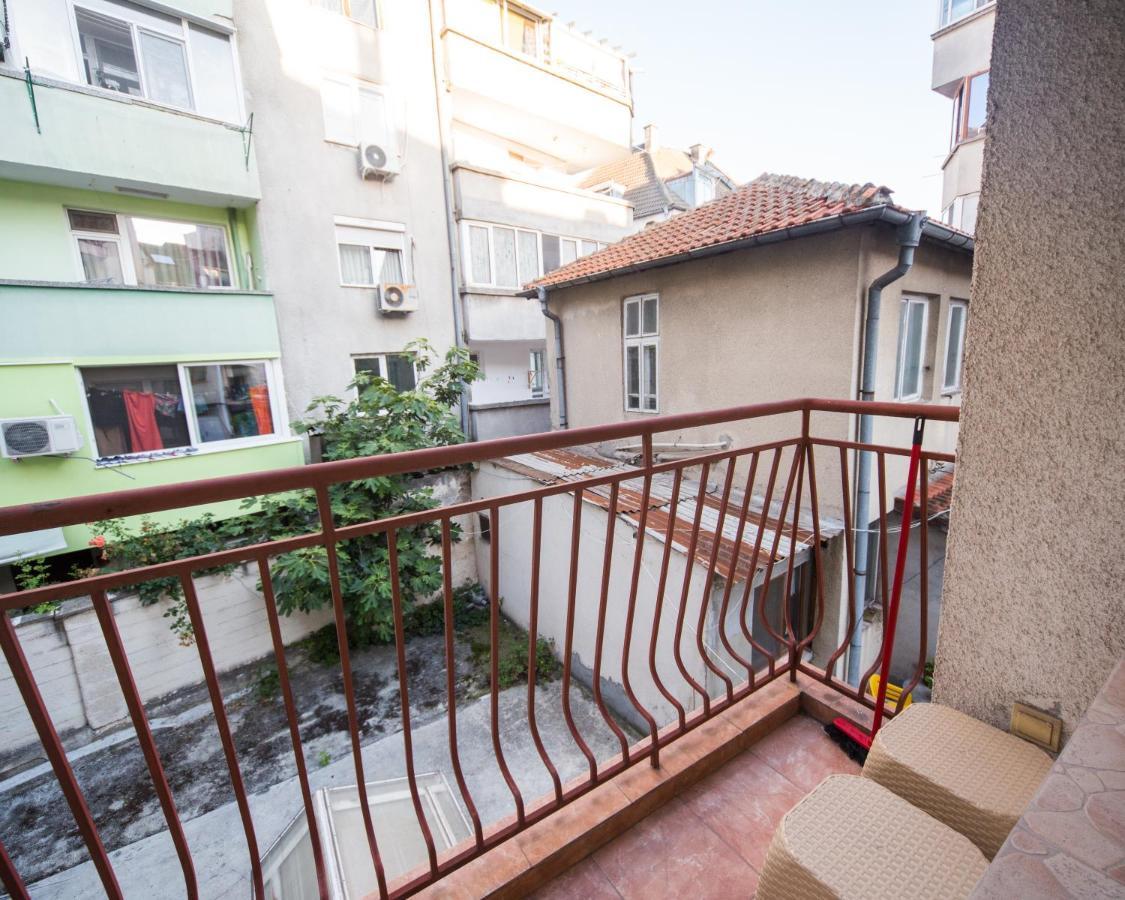 Super Center - Apartment On "Kiril & Metodi" Square Burgaz Dış mekan fotoğraf